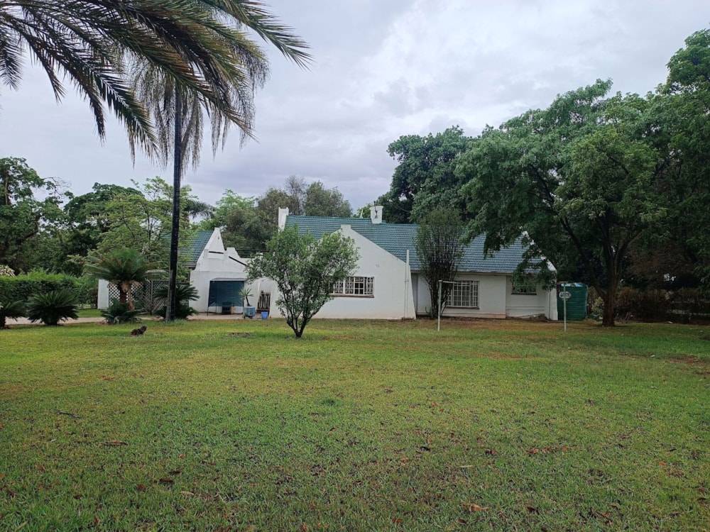 House for sale in Mazvikadei, Zimbabwe - 3ZB1722337 House for sale in Mazvikadei, Zimbabwe - 3ZB1722337