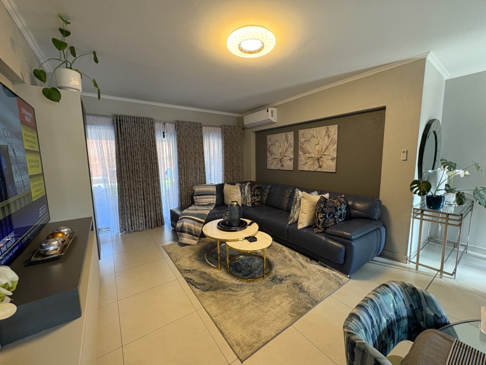 Double-storey house for sale in West Acres - 1NS1722418