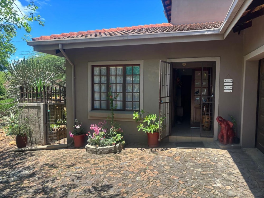 House for sale in Komatipoort - 1NK1723134 House for sale in Komatipoort - 1NK1723134