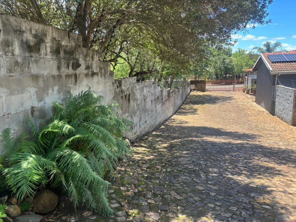 House for sale in Komatipoort - 1NK1723134 House for sale in Komatipoort - 1NK1723134