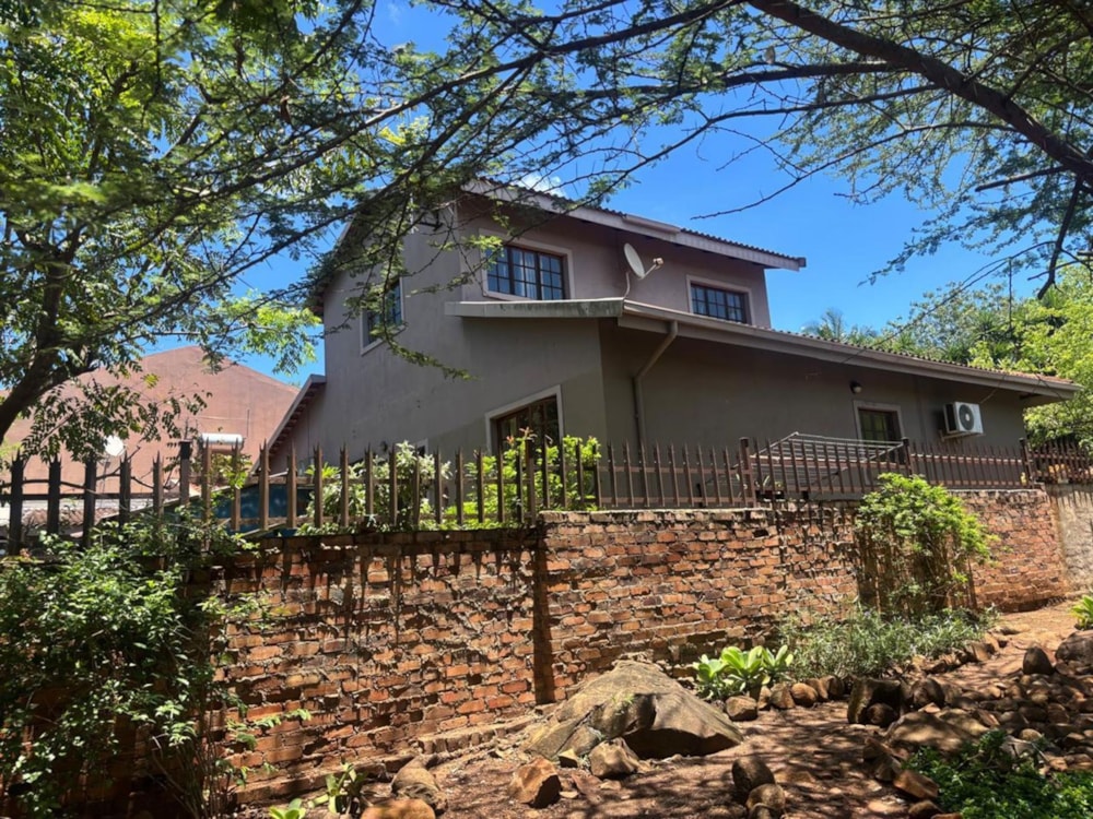 House for sale in Komatipoort - 1NK1723134 House for sale in Komatipoort - 1NK1723134