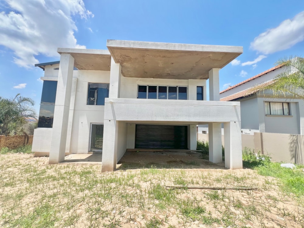 Security estate home for sale in Kungwini Country Estate - PRN1723906 Security estate home for sale in Kungwini Country Estate - PRN1723906