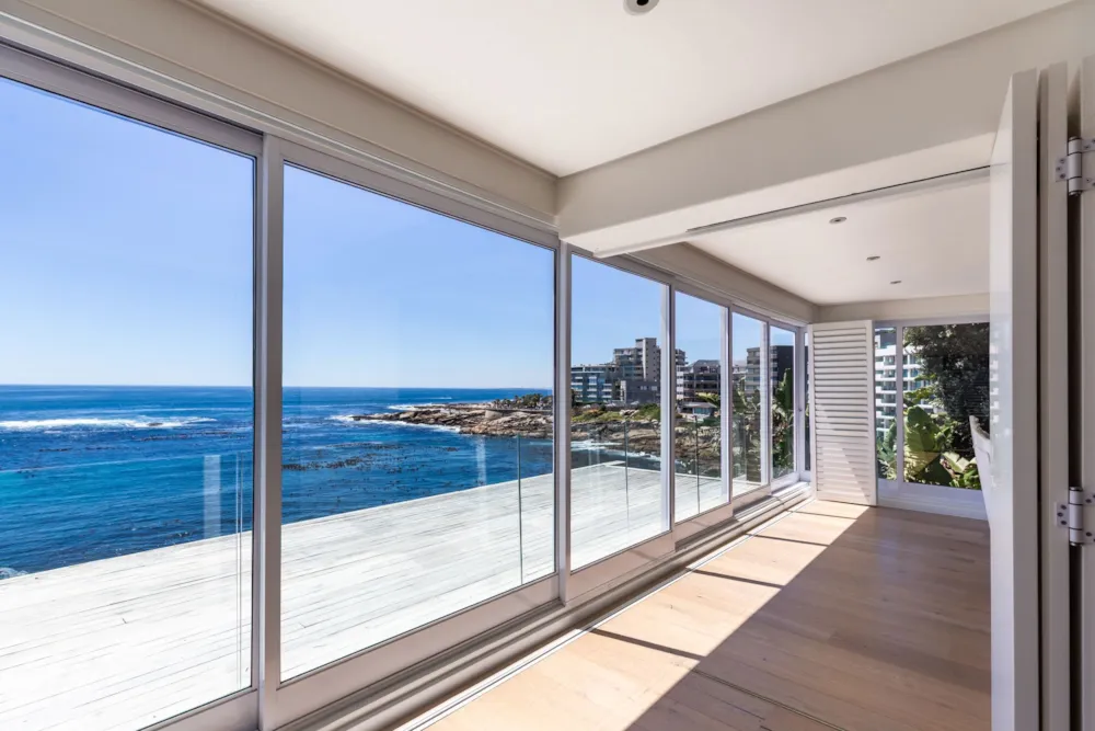 Apartment sold in Bantry Bay - AS1723219 Apartment sold in Bantry Bay - AS1723219