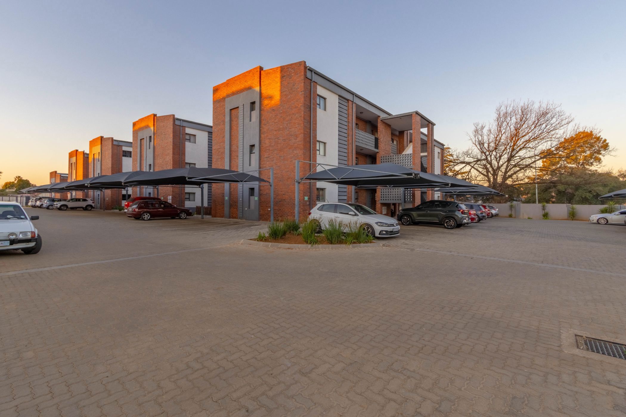 Townhouse for sale in Ravenswood - BOK1722936