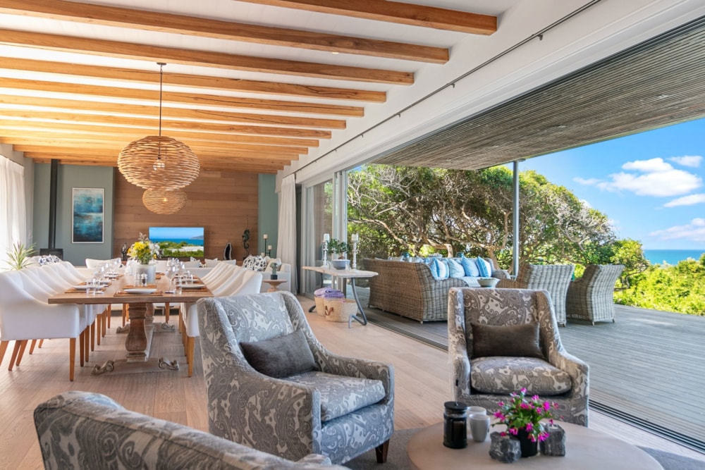 Beachfront villa to rent in Plettenberg Bay - 1KG1722560 Beachfront villa to rent in Plettenberg Bay - 1KG1722560