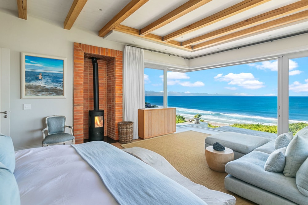 Beachfront villa to rent in Plettenberg Bay - 1KG1722560 Beachfront villa to rent in Plettenberg Bay - 1KG1722560