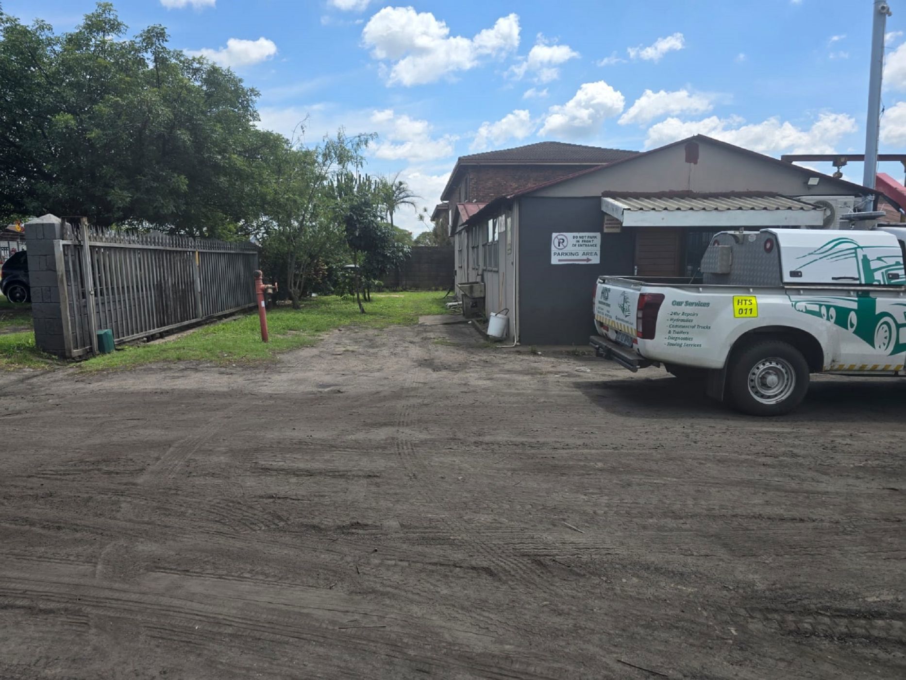 Commercial industrial property for sale in Alton - 1RY1722593