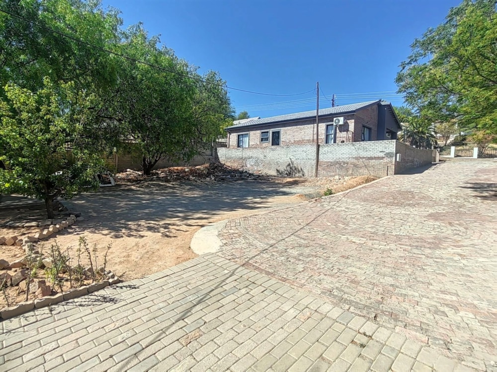 Vacant land for sale in Oudtshoorn - 1OU1722898 Vacant land for sale in Oudtshoorn - 1OU1722898