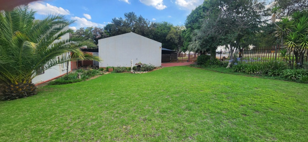 House for sale in Gholfsig - 1MD1722683 House for sale in Gholfsig - 1MD1722683