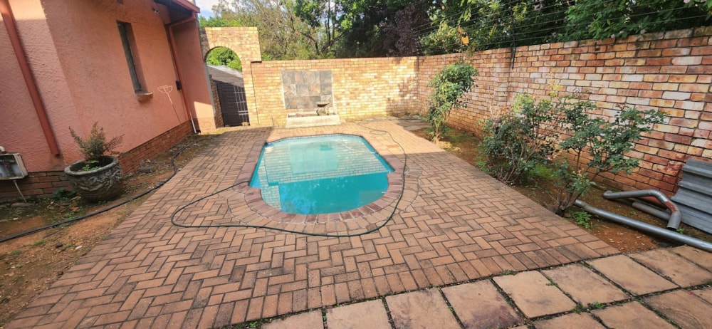 House for sale in Gholfsig - 1MD1722683 House for sale in Gholfsig - 1MD1722683