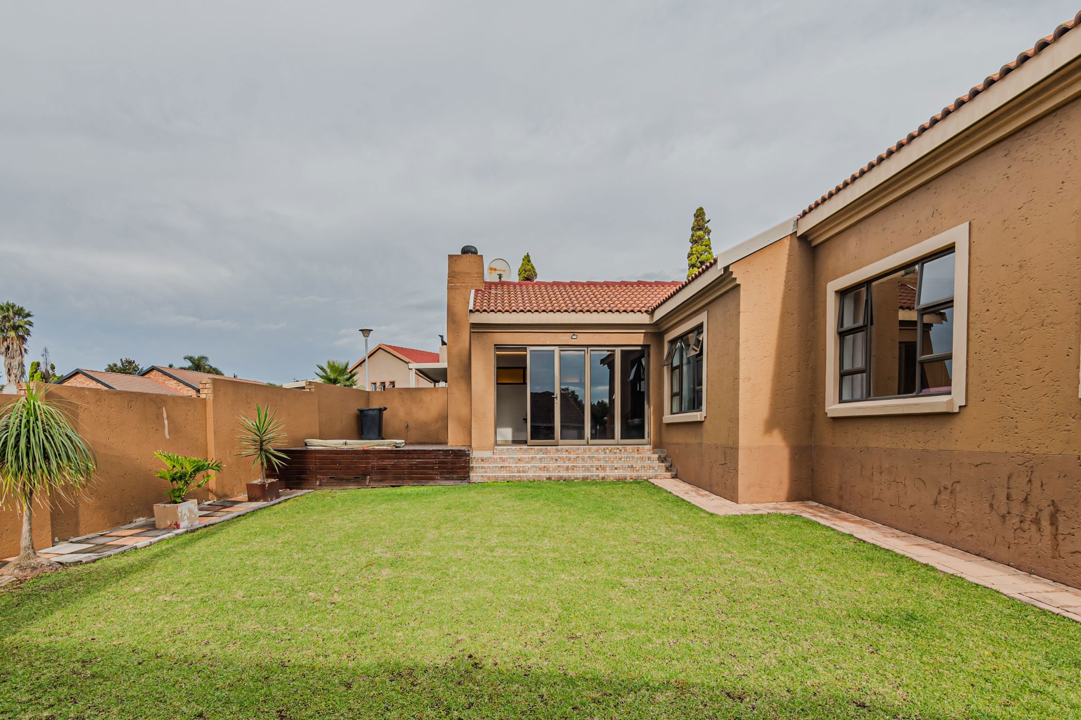 Single-storey house for sale in The Reeds - CN1723454