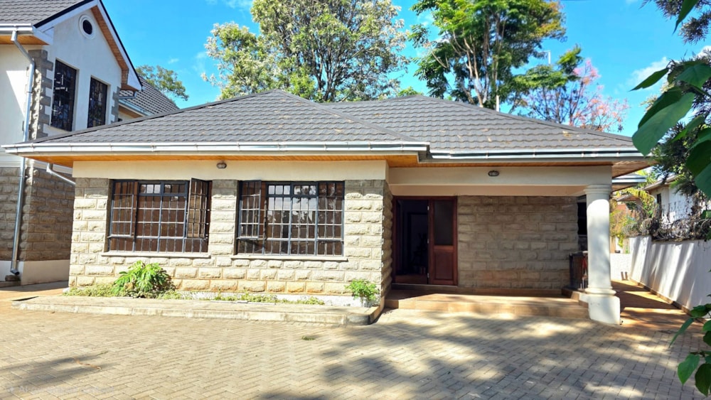 Cottage to rent in Karen, Kenya - 3KE1723393 Cottage to rent in Karen, Kenya - 3KE1723393