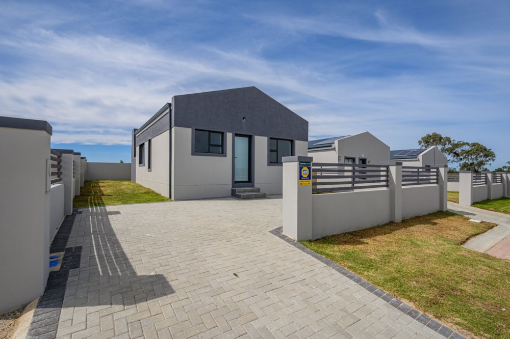 House for sale in Parsons Vlei - 1PLZ1722690 House for sale in Parsons Vlei - 1PLZ1722690