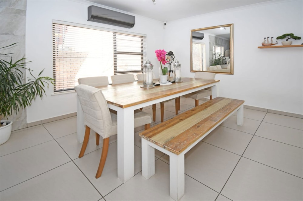 Townhouse for sale in North Riding - FW1722757 Townhouse for sale in North Riding - FW1722757