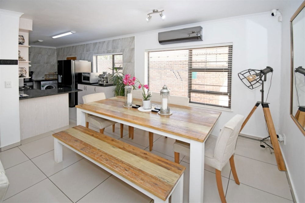 Townhouse for sale in North Riding - FW1722757 Townhouse for sale in North Riding - FW1722757