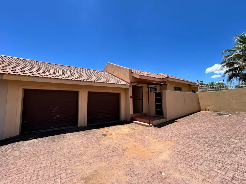Townhouse sold in Barkly West - 1KJ1722799 Townhouse sold in Barkly West - 1KJ1722799