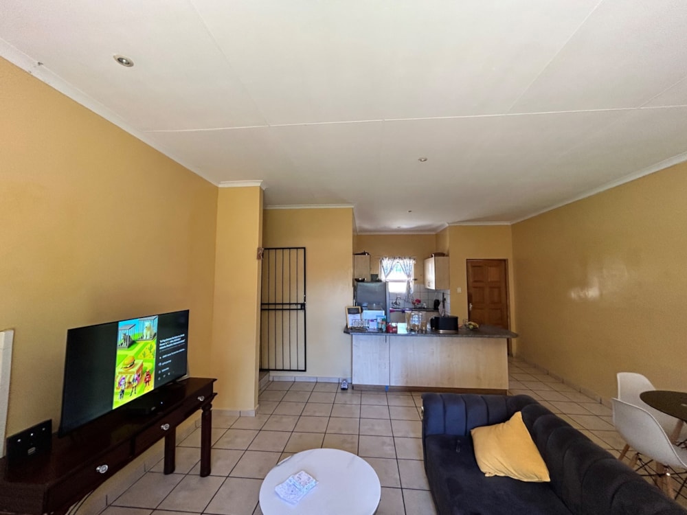 Townhouse for sale in Barkly West - 1KJ1722799 Townhouse for sale in Barkly West - 1KJ1722799