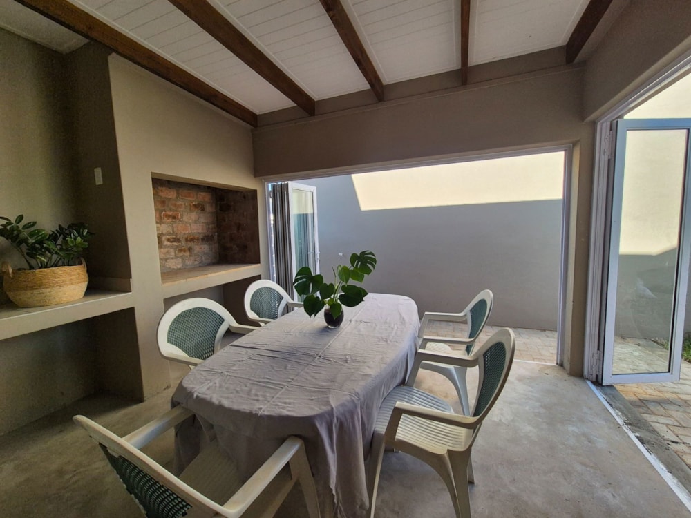 Security estate home to rent in Worcester - TKL1722857 Security estate home to rent in Worcester - TKL1722857