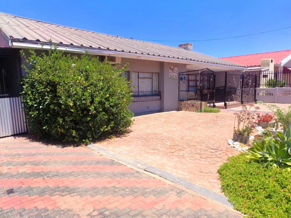 House sold in Oudtshoorn - 1OU1722859