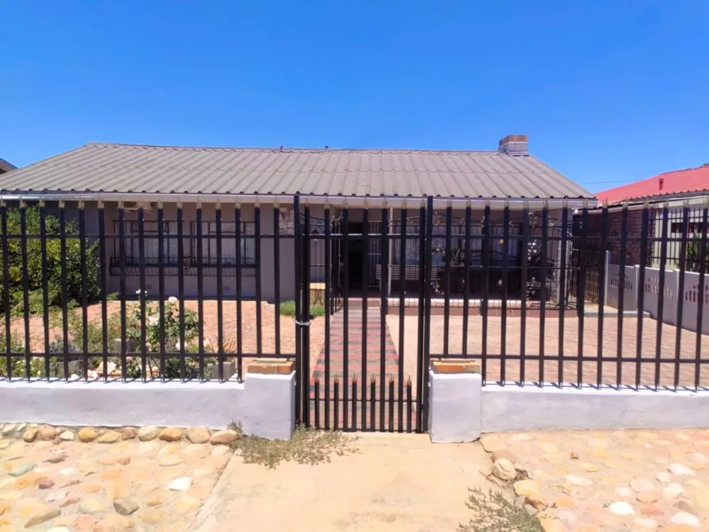 House sold in Oudtshoorn - 1OU1722859