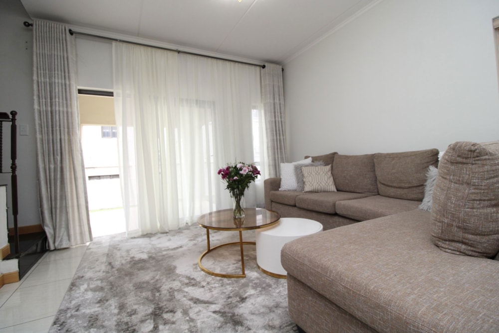 Townhouse for sale in Summerset - MR1722959