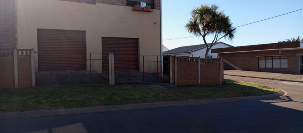 Multi-storey house for sale in Albertinia - 1SR1722865 Multi-storey house for sale in Albertinia - 1SR1722865