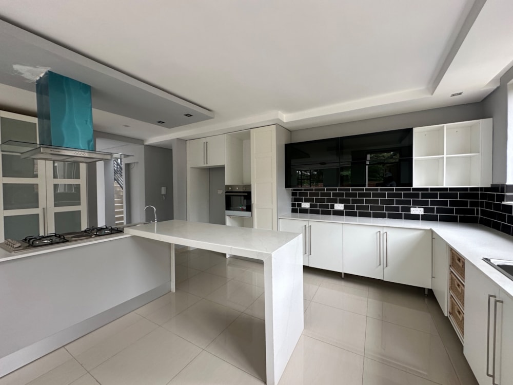 Double-storey apartment to rent in Glen Lorne, Zimbabwe - 3ZB1722881 Double-storey apartment to rent in Glen Lorne, Zimbabwe - 3ZB1722881