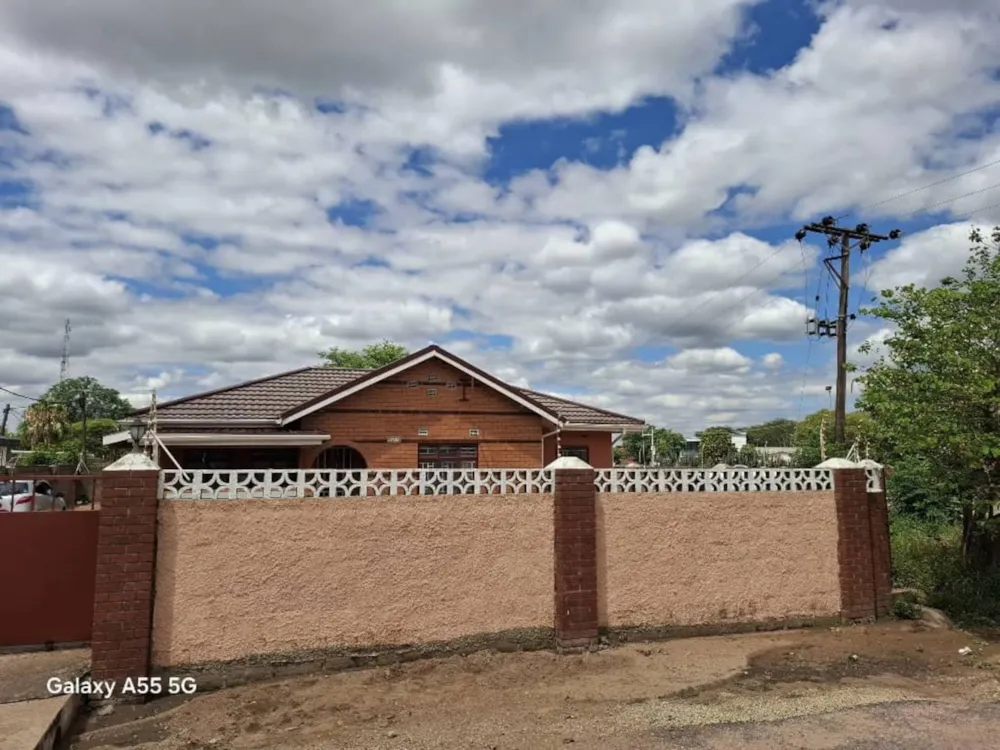 House for sale in Block 3, Botswana - 3BO1723038 House for sale in Block 3, Botswana - 3BO1723038