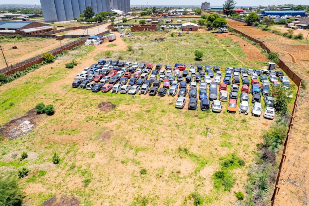 Commercial vacant land for sale in Bulawayo, Zimbabwe - 3ZB1722917 Commercial vacant land for sale in Bulawayo, Zimbabwe - 3ZB1722917