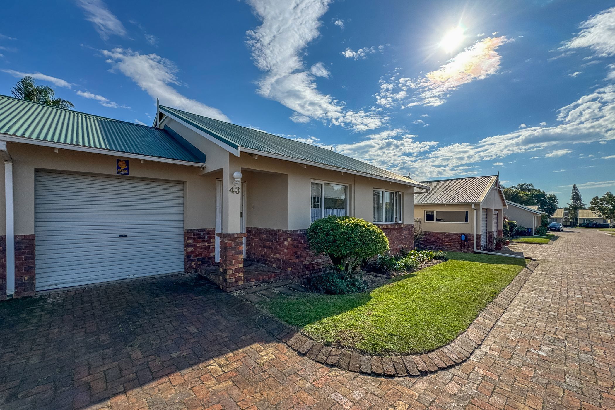 Townhouse to rent in Lorraine - 1PLZ1722997