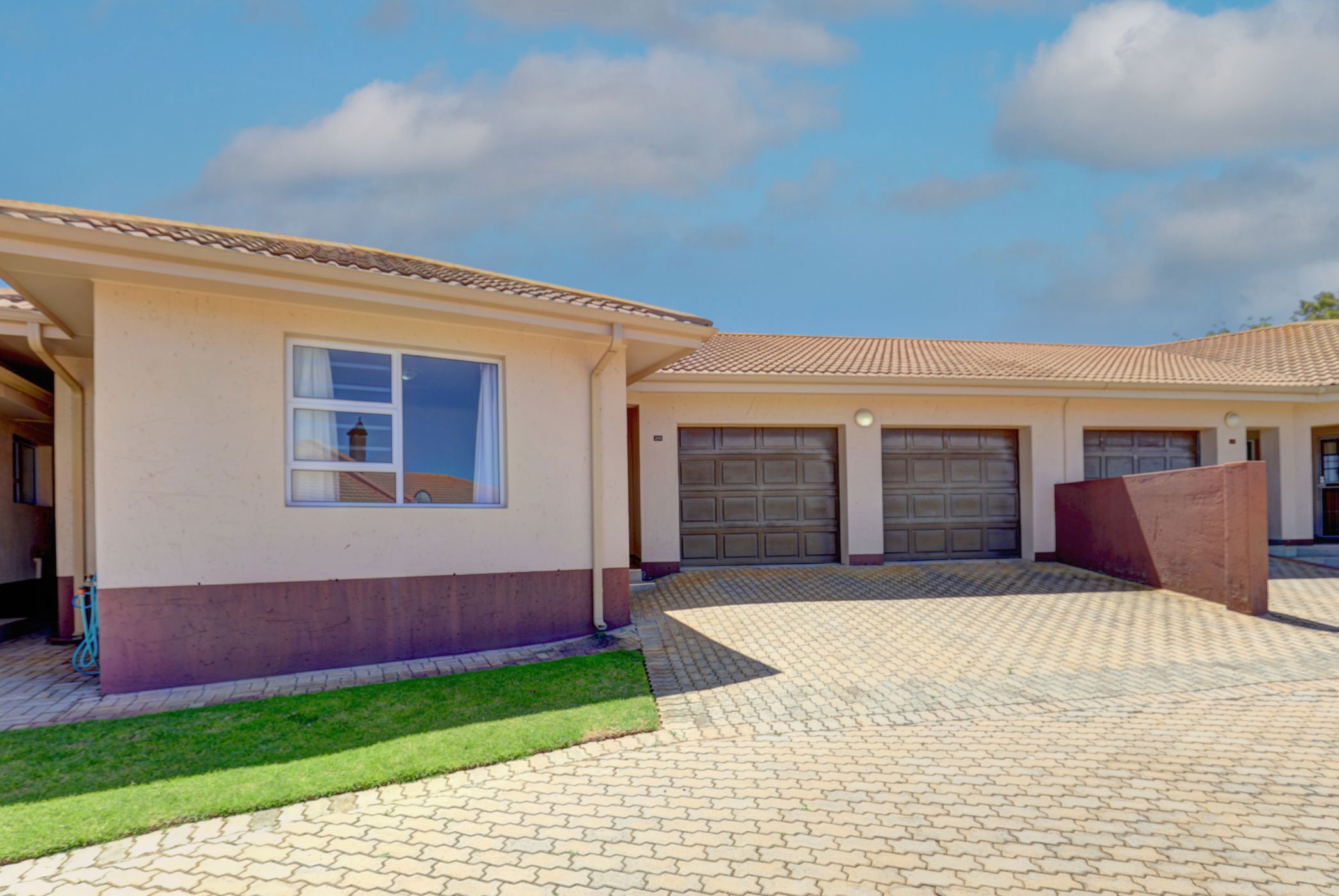 Townhouse for sale in Hartenbos Central - 1MB1723226