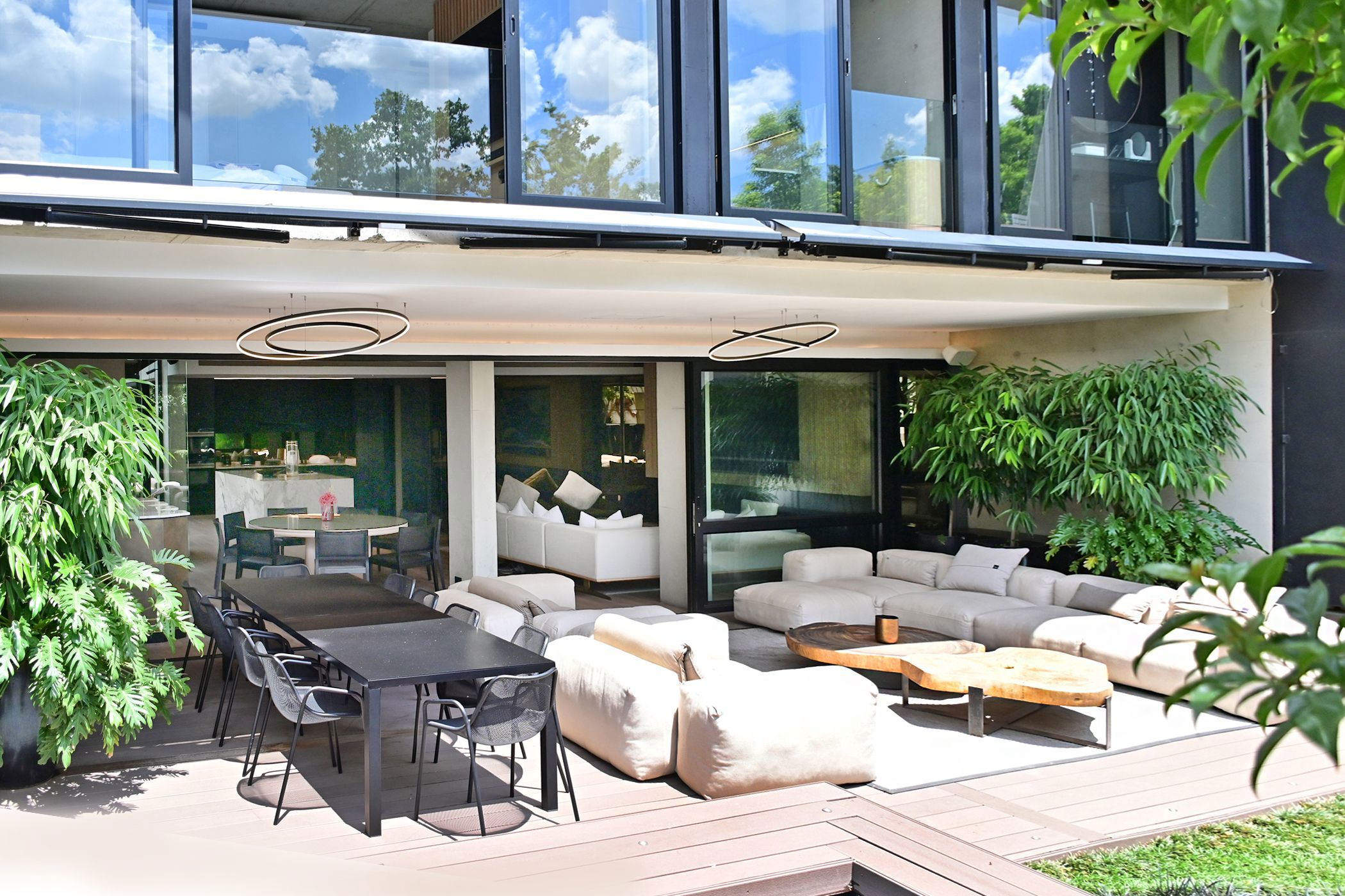 Security complex home for sale in Hyde Park, Sandton - HP1723173