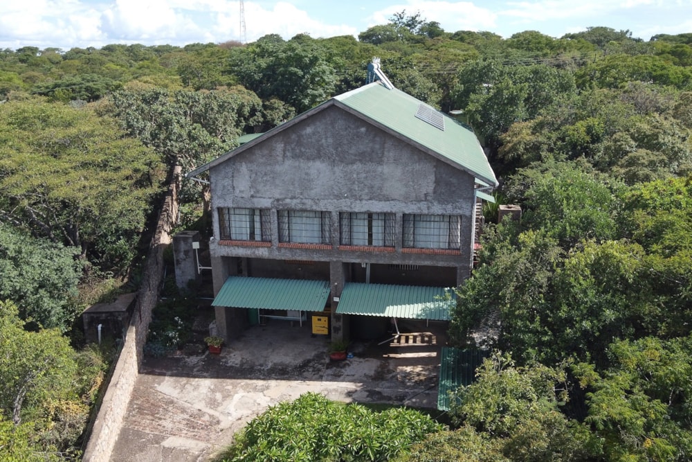 House for sale in Bulawayo, Zimbabwe - 3ZB1723043 House for sale in Bulawayo, Zimbabwe - 3ZB1723043