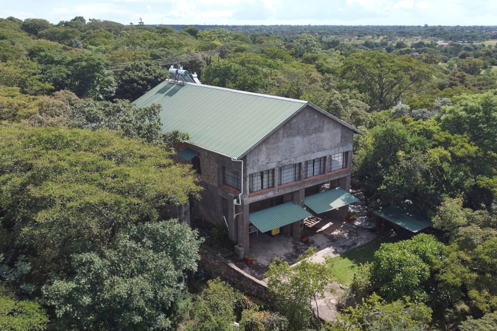 House for sale in Bulawayo, Zimbabwe - 3ZB1723043 House for sale in Bulawayo, Zimbabwe - 3ZB1723043