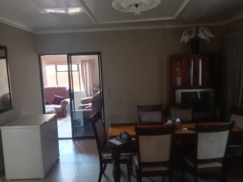 House for sale in Boitumelo - 1VT1723138