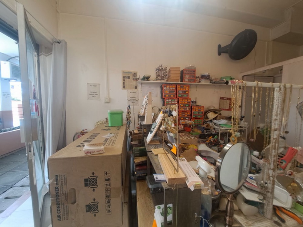 Commercial retail property for sale in Quatre Bornes, Mauritius - MUR1723127 Commercial retail property for sale in Quatre Bornes, Mauritius - MUR1723127