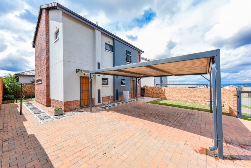 Double-storey house for sale in Lion Pride - FW1723353