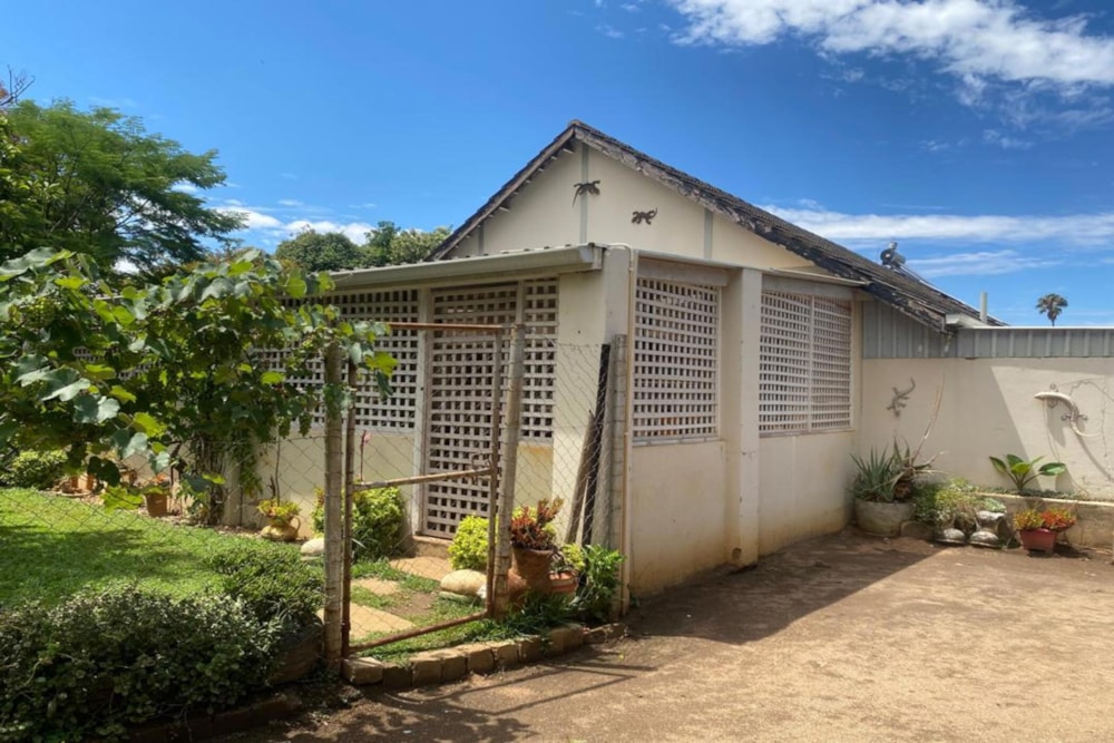 House for sale in Eastlea North, Zimbabwe - 3ZB1723291 House for sale in Eastlea North, Zimbabwe - 3ZB1723291