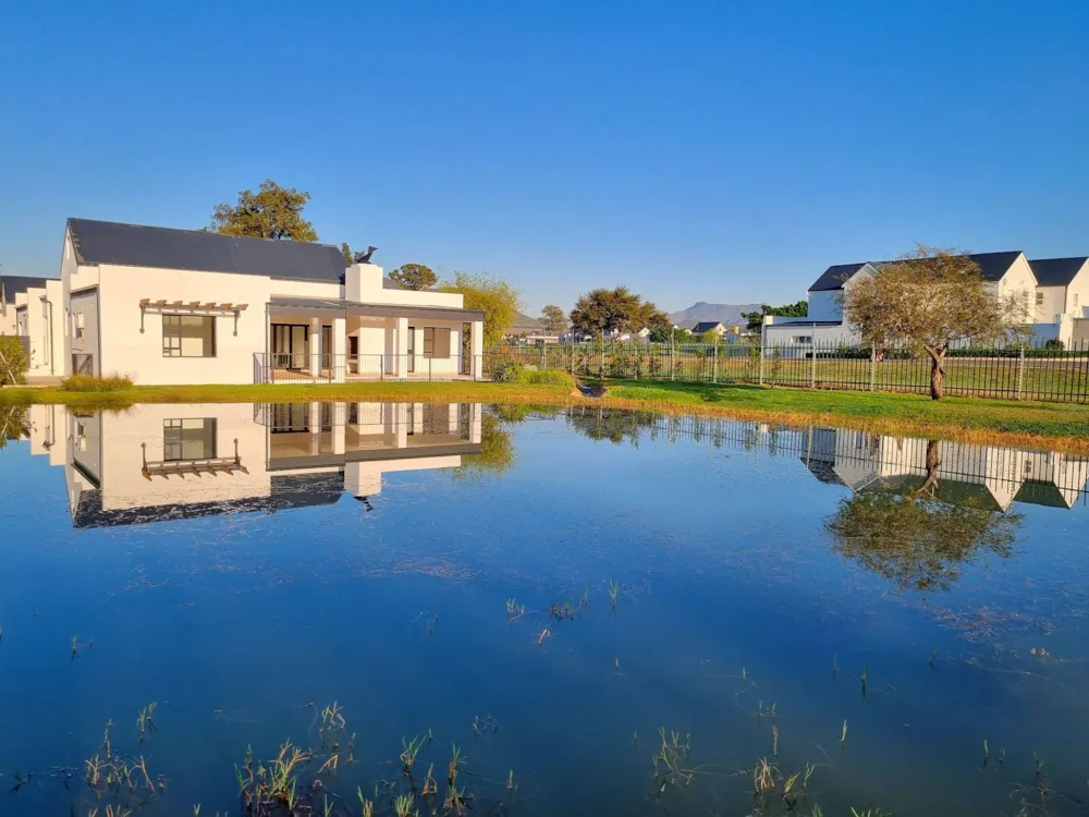 House for sale in Silwerstrand Golf and River Estate - ROB1723229