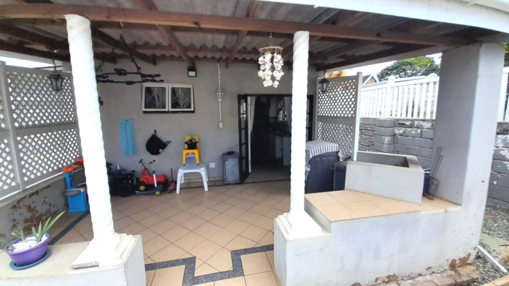 House for sale in Sunwich Port, Port Shepstone - 1PSH1723206 House for sale in Sunwich Port, Port Shepstone - 1PSH1723206