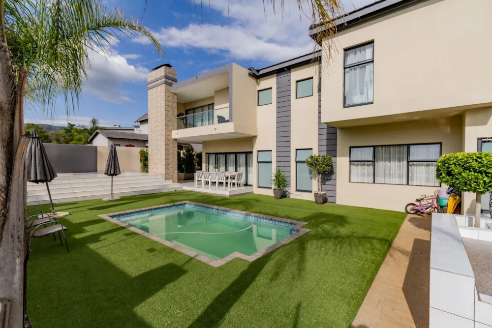 Security estate home for sale in Melodie - 1HR1723777