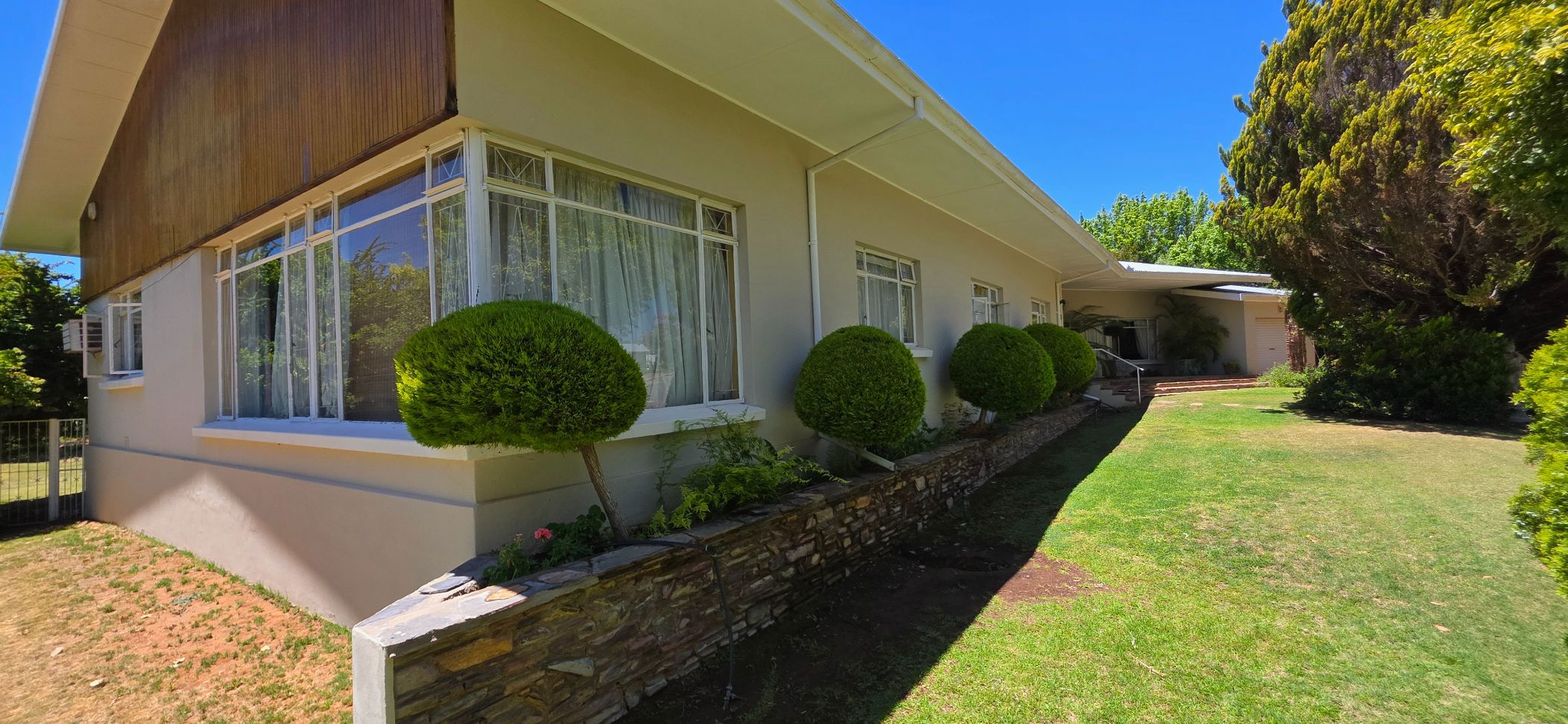 House for sale in Cradock - 1KK1723273