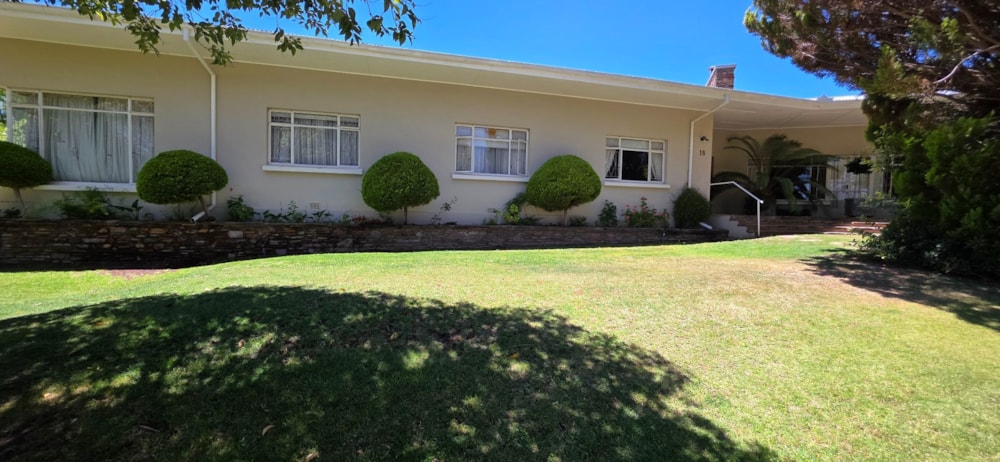 House for sale in Cradock - 1KK1723273 House for sale in Cradock - 1KK1723273