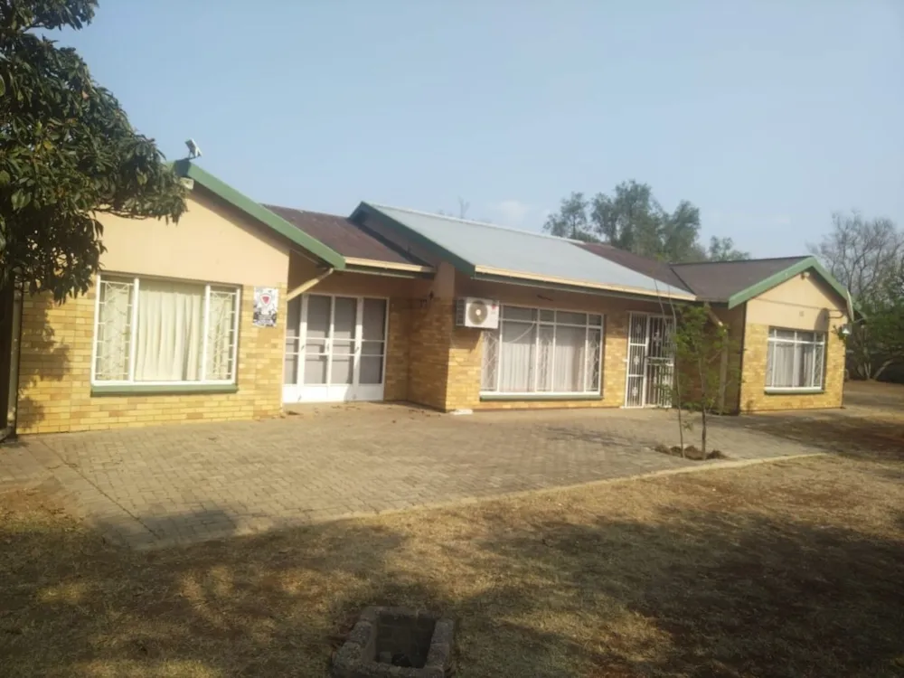Smallholding for sale in Unitas Park - 1VT1723472