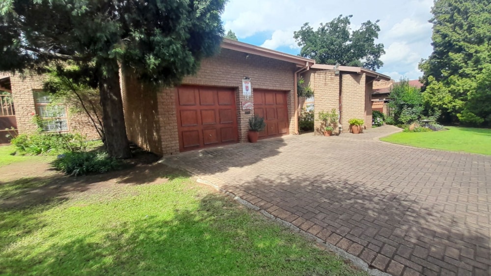 House for sale in Vanderbijlpark SE 3 - 1VT1723505 House for sale in Vanderbijlpark SE 3 - 1VT1723505