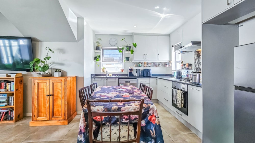 Double-storey house to rent in Paarl - TKL1723488 Double-storey house to rent in Paarl - TKL1723488