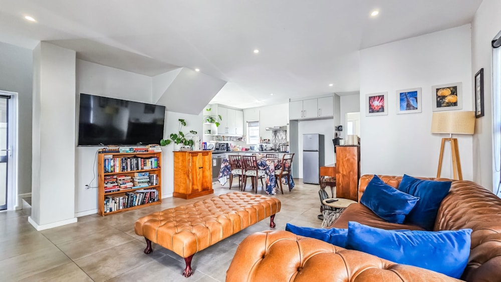 Double-storey house to rent in Paarl - TKL1723488 Double-storey house to rent in Paarl - TKL1723488