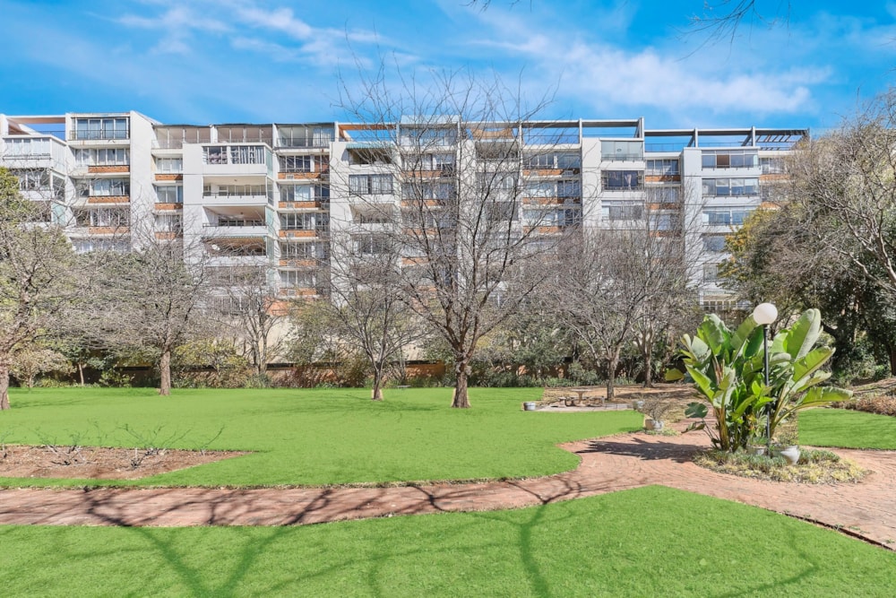 Apartment for sale in Benmore Gardens - HP1723703