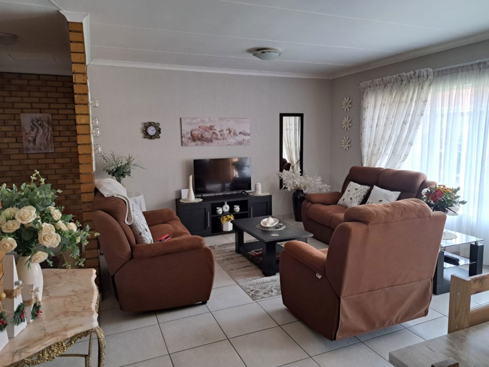 Townhouse for sale in Strubenvale - 1SP1723481 Townhouse for sale in Strubenvale - 1SP1723481