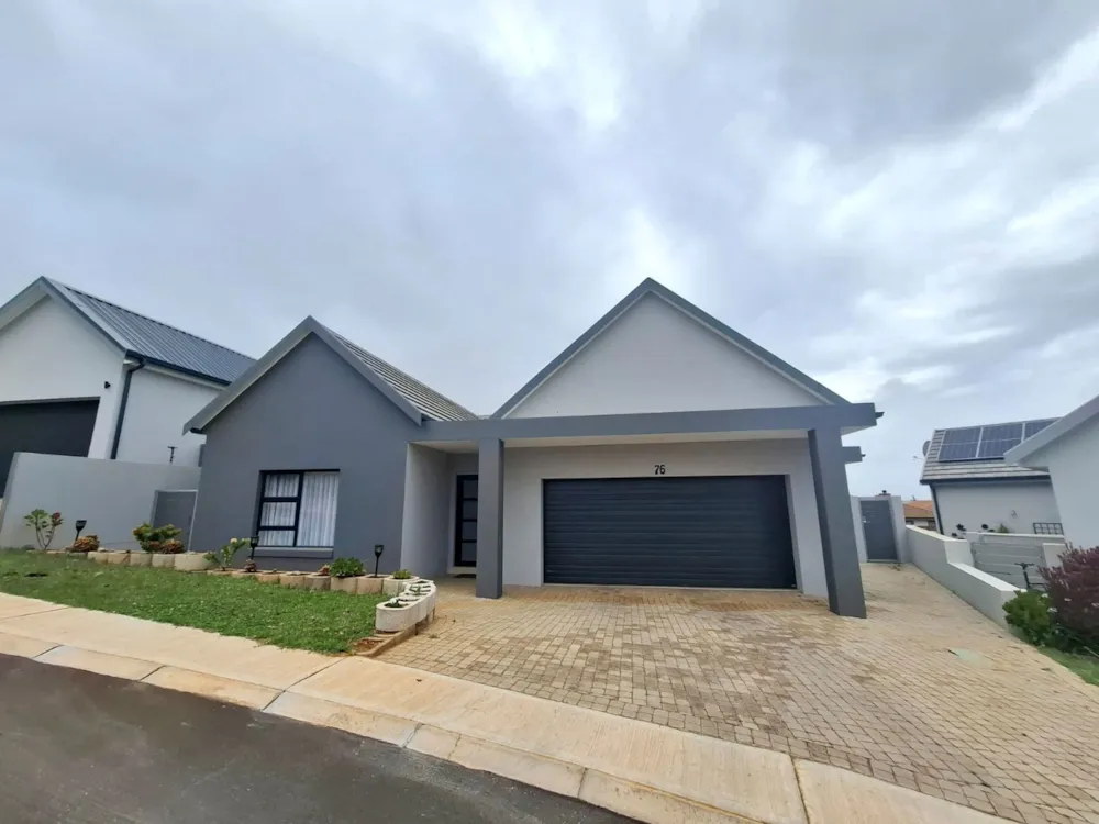 House let in Outeniquasbosch Wildlife Village - 1MB1723759 House let in Outeniquasbosch Wildlife Village - 1MB1723759